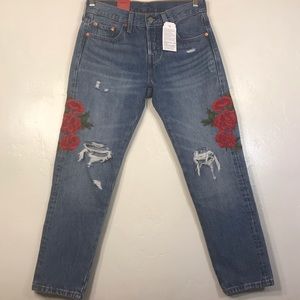 Levi’s | NWT 501 Taper Rose Embroidered Jeans